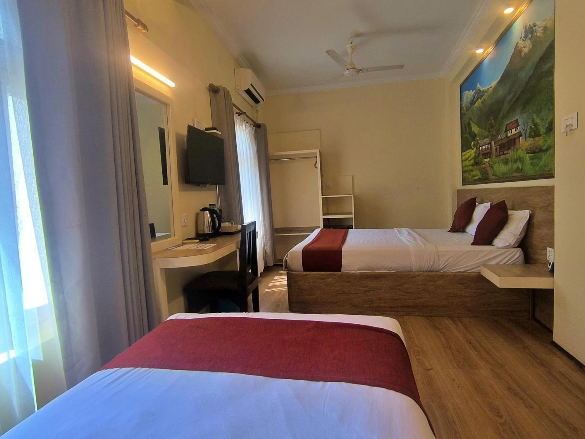 Hotel Peaceland Lumbini Esterno foto