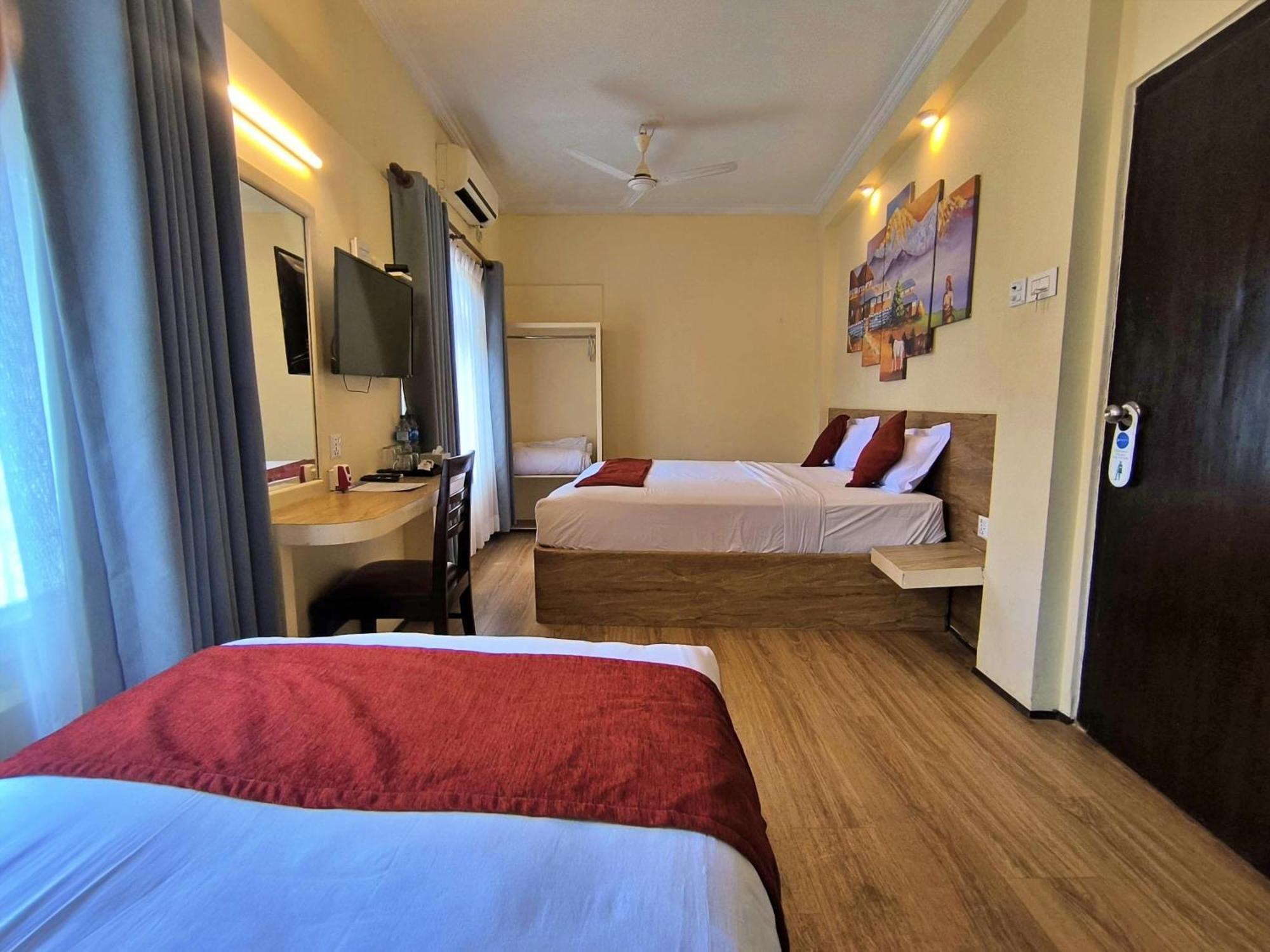Hotel Peaceland Lumbini Esterno foto